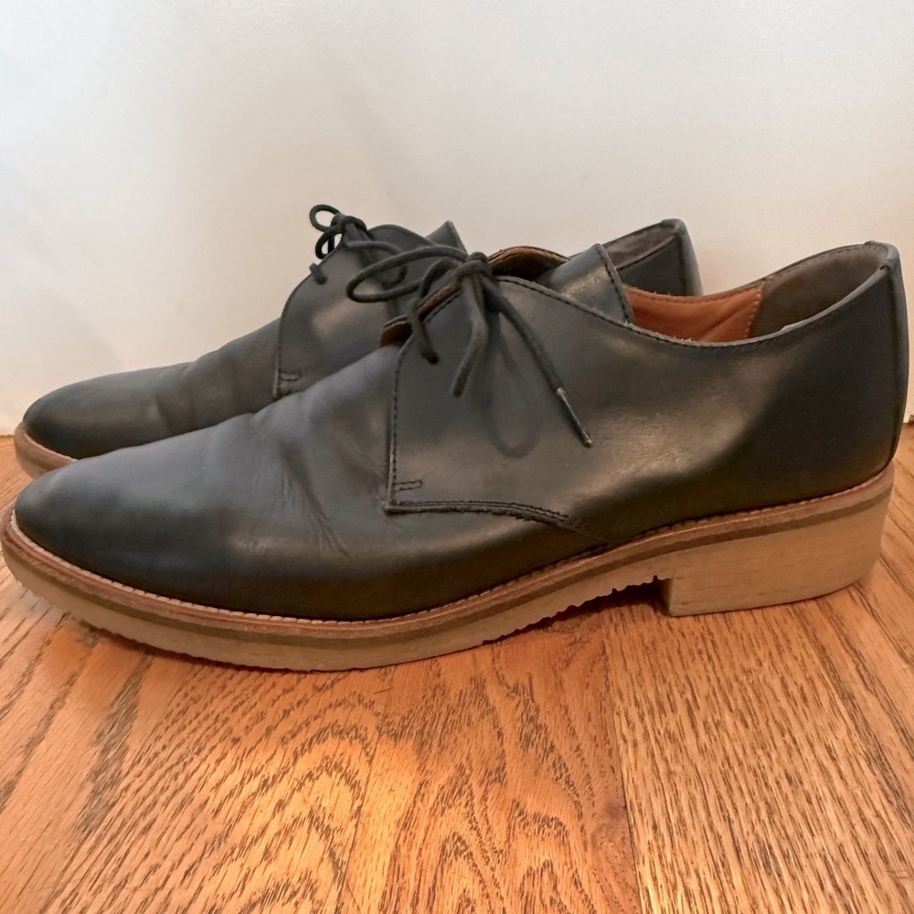 Everlane Modern Oxfords size 10